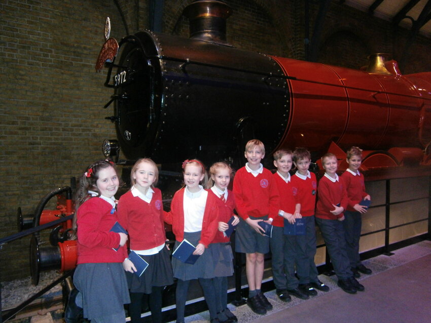 Image of Year 4 visit the Harry Potter Studios